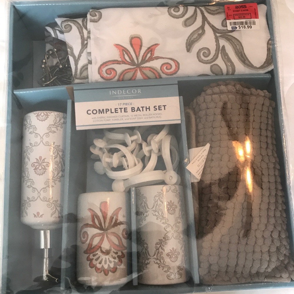Bathroom set